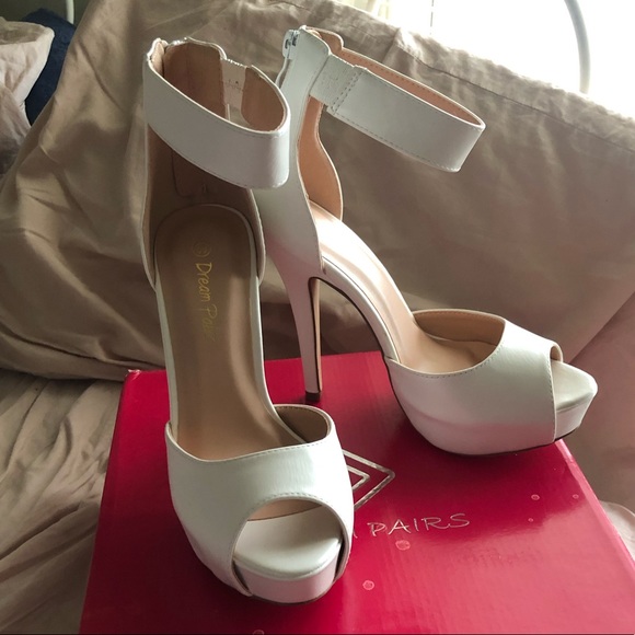 NWT Dream Paris White Classy Heels - Picture 2 of 11